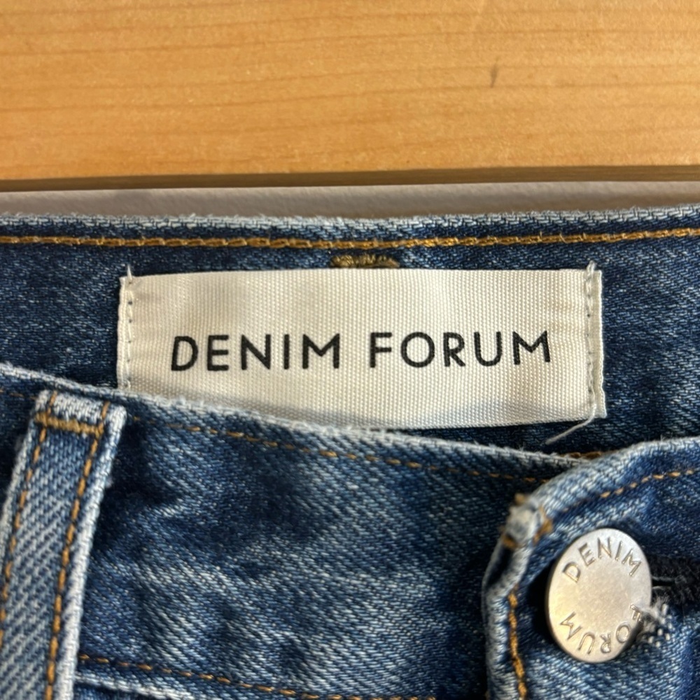 DENIM FORUM Sz 28 Jeans The Nina Store Pipe Button Fly Mid-Wash High Rise Denim - Picture 6 of 13